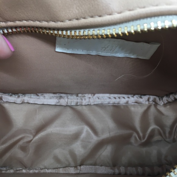 H&M Crossbody bag purse with side tassel - Picture 5 of 8